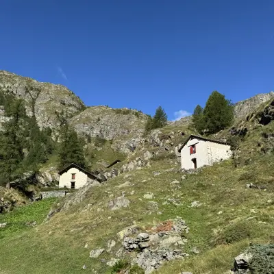 Sorgenti del Lys, Bivacco Passera, Alta Luce anello dal parcheggio di Staffal