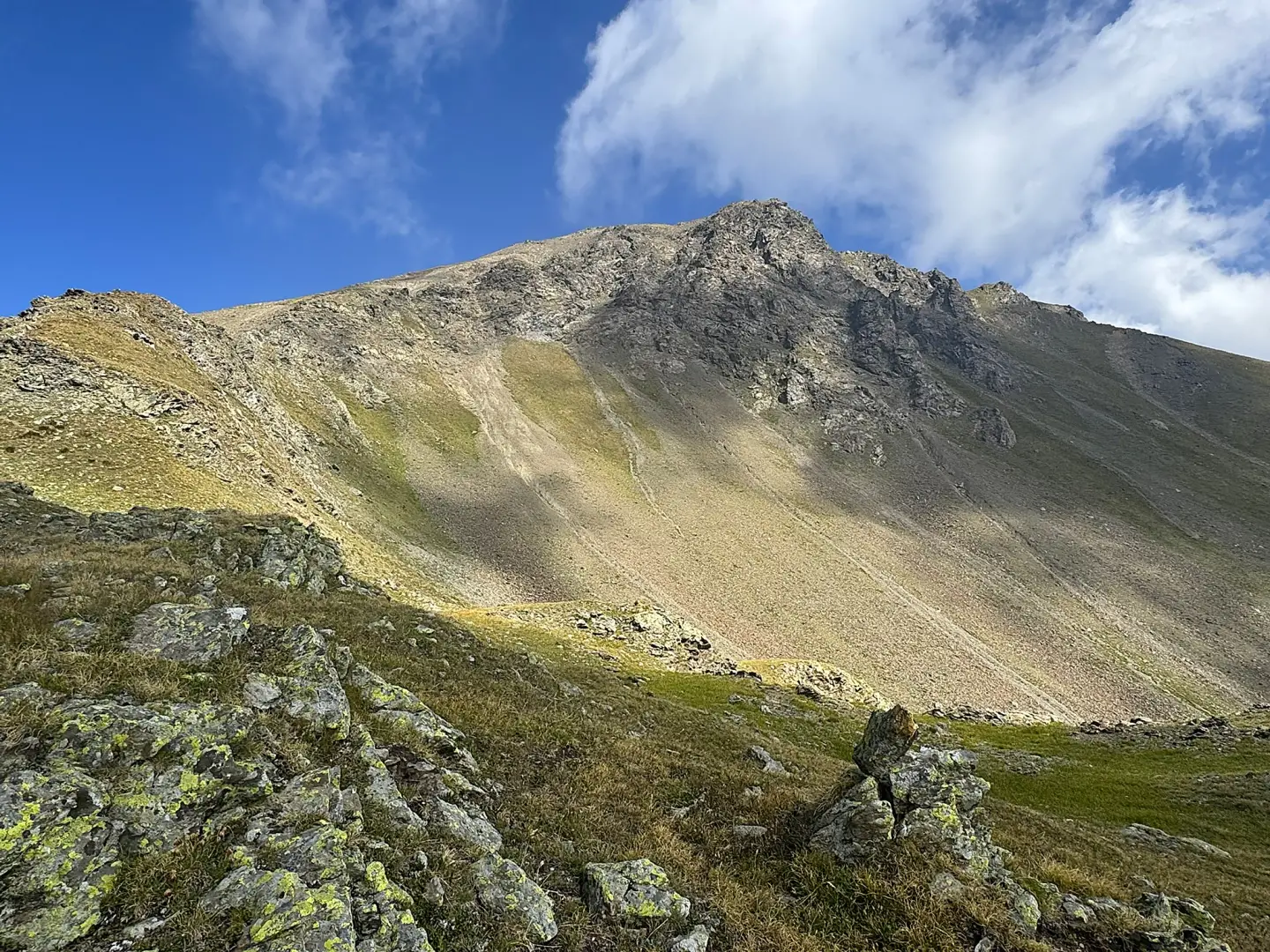 Monte Rosso di Vertosan, dal parcheggio di Vétan Villette