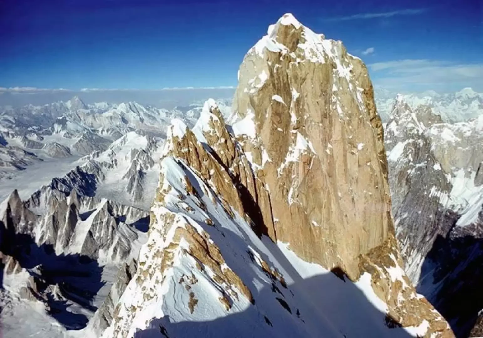 Baintha Brakk: prima ascensione