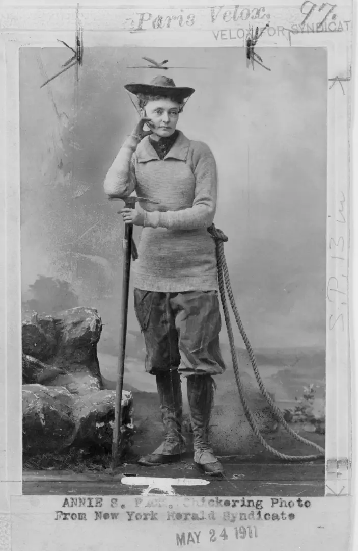 Nasce Annie Smith Peck